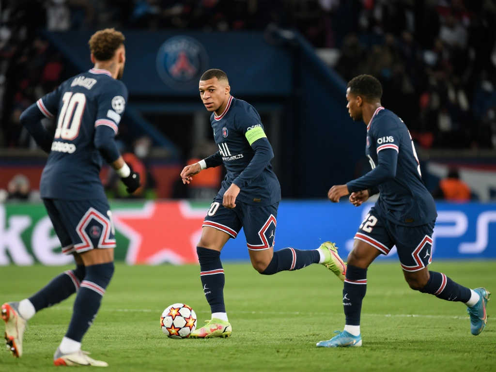 定位球的发 定位球的发